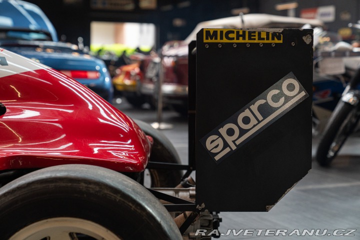 Ostatní značky Ostatní modely FORMULA ALFA BOXER 1987