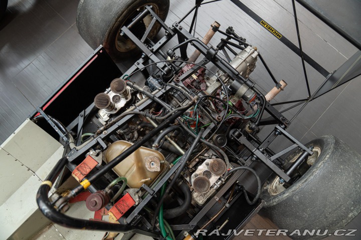 Ostatní značky Ostatní modely FORMULA ALFA BOXER 1987