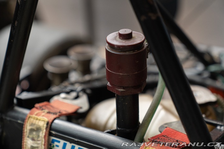 Ostatní značky Ostatní modely FORMULA ALFA BOXER 1987