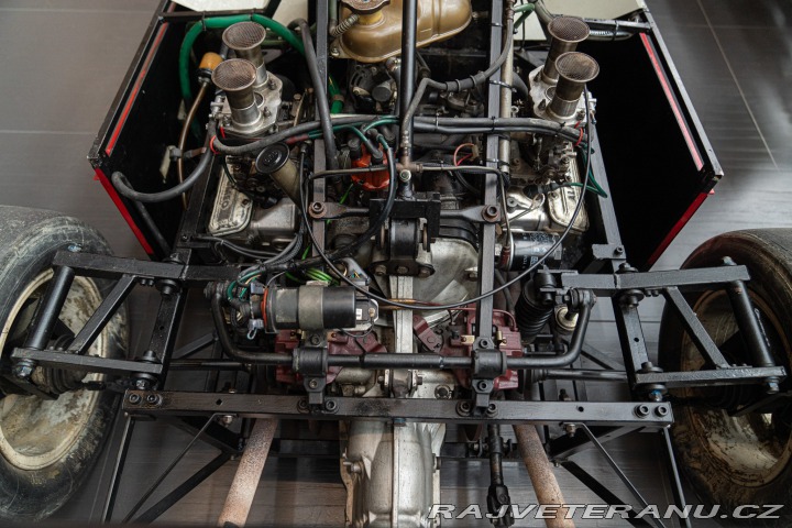 Ostatní značky Ostatní modely FORMULA ALFA BOXER 1987