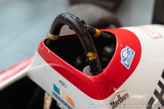 Ostatní značky Ostatní modely FORMULA ALFA BOXER 1987