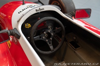 Ostatní značky Ostatní modely FORMULA ALFA BOXER 1987