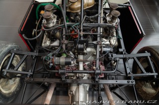 Ostatní značky Ostatní modely FORMULA ALFA BOXER 1987