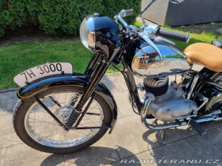 Jawa 250 pérák 1948