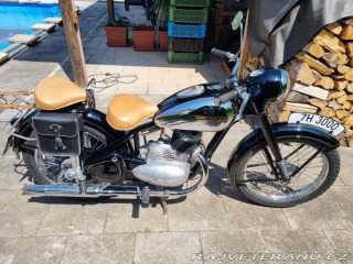Jawa 250 pérák 1948