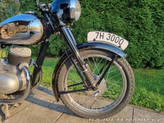 Jawa 250 pérák 1948