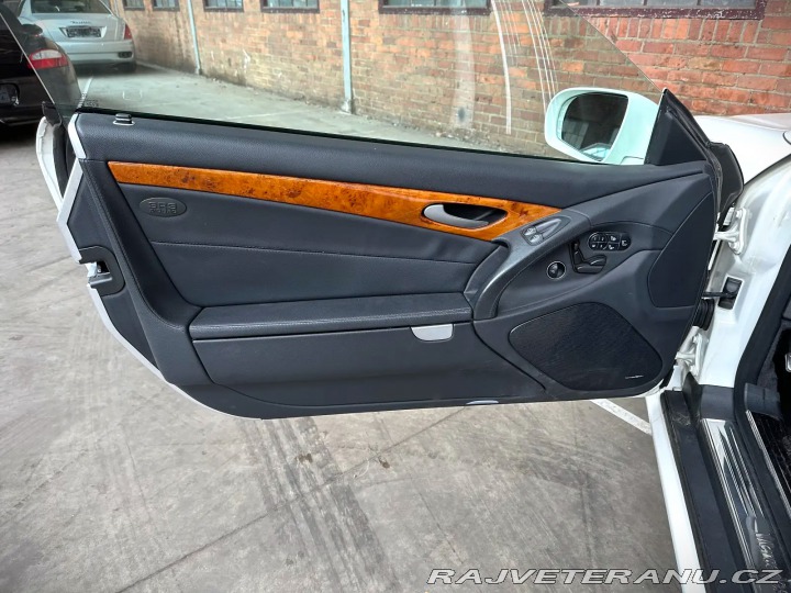 Mercedes-Benz SL SL550 AMG 5.5i-V8 288kW 2009