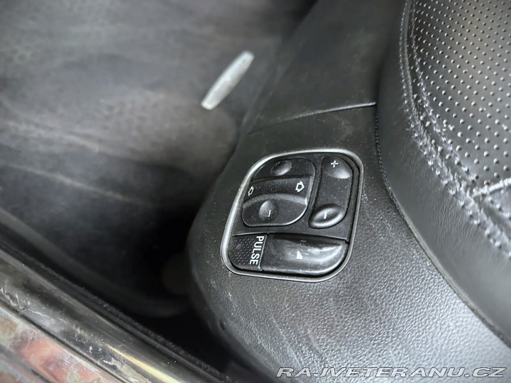 Mercedes-Benz SL SL550 AMG 5.5i-V8 288kW 2009