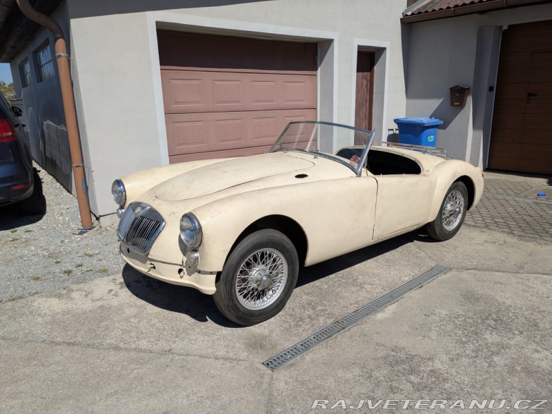 MG MGA 1500