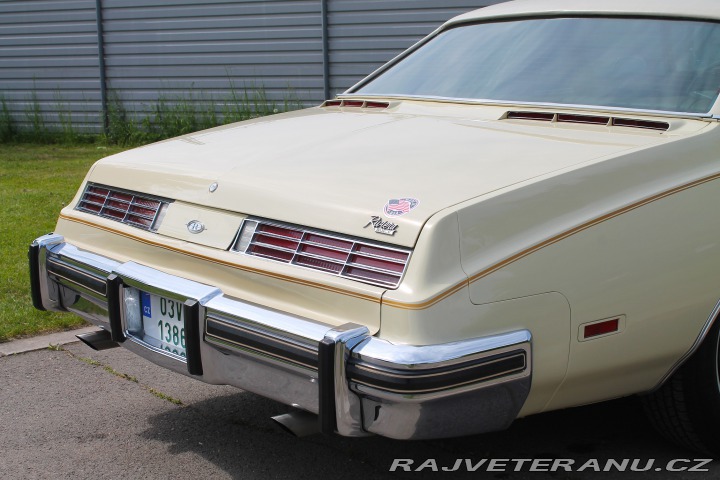 Buick Riviera 455 V8 1974