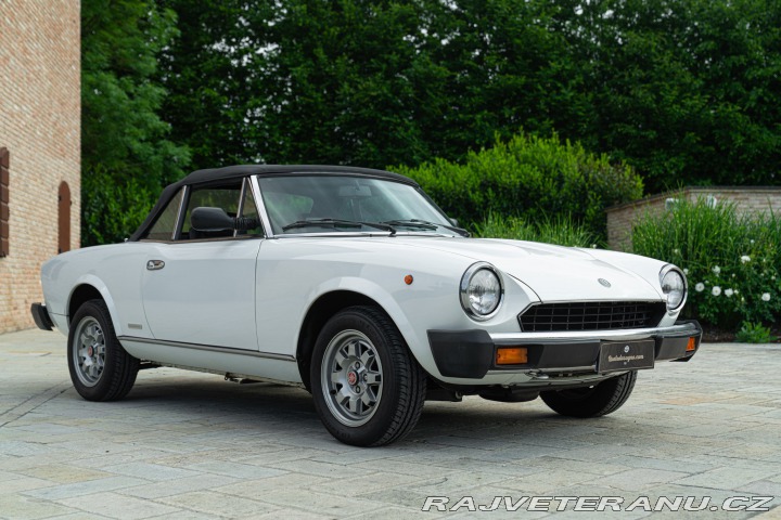 Fiat 124 SPORT SPIDER 1981