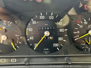 Mercedes-Benz 230 W123 230CE 1982