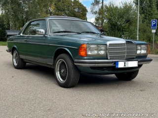 Mercedes-Benz 230 W123 230CE 1982