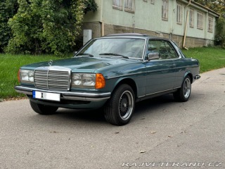 Mercedes-Benz 230 W123 230CE 1982