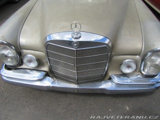 Mercedes-Benz 220 W11 SEB coupe