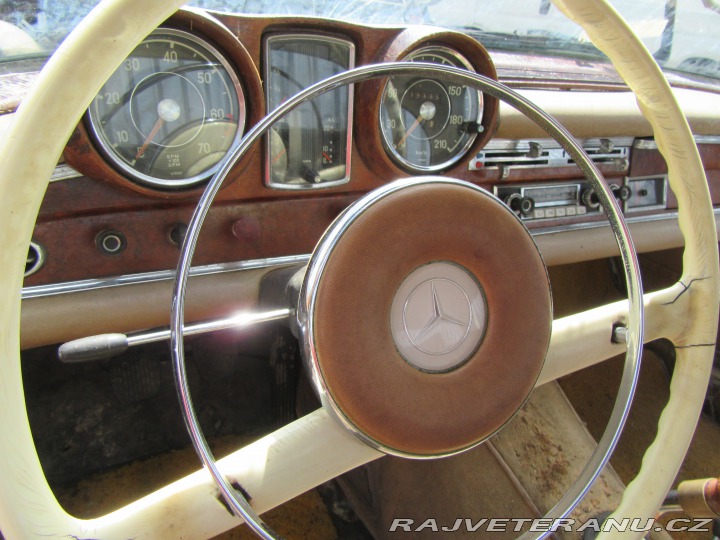 Mercedes-Benz 220 W11 SEB coupe 1963
