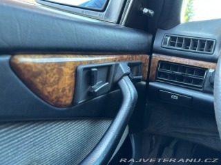 Mercedes-Benz 380 W126 SEC 1982