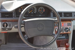 Mercedes-Benz 300 W124 300CE 24V 162kw 1990