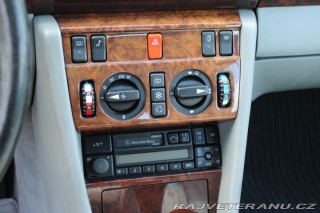 Mercedes-Benz 300 W124 300CE 24V 162kw 1990