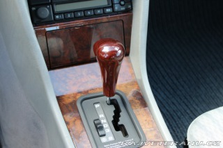 Mercedes-Benz 300 W124 300CE 24V 162kw 1990