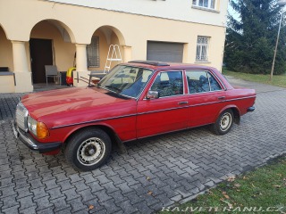 Mercedes-Benz 200 123 D