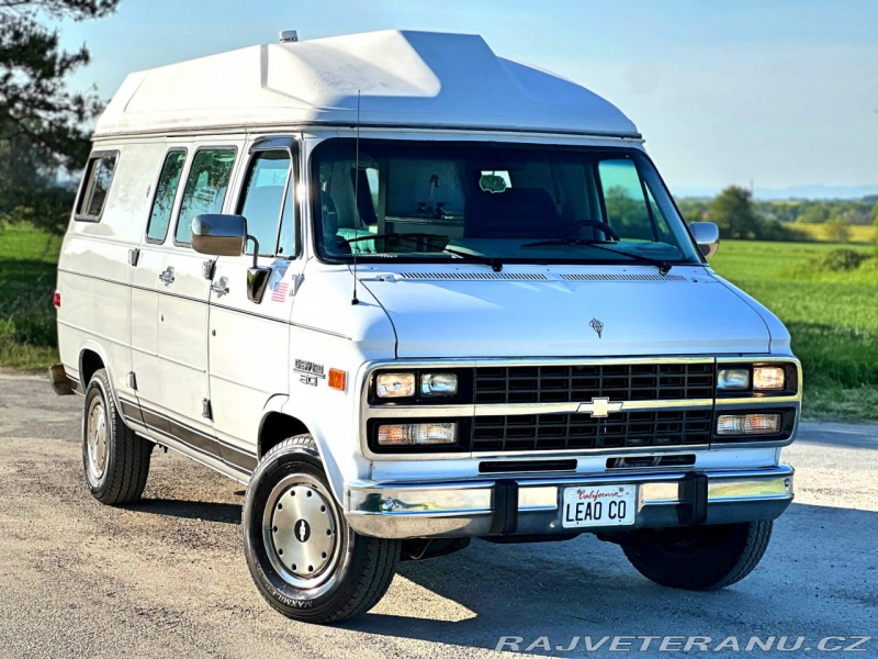 Chevrolet Ostatní modely G30 5.7 V8 Camper