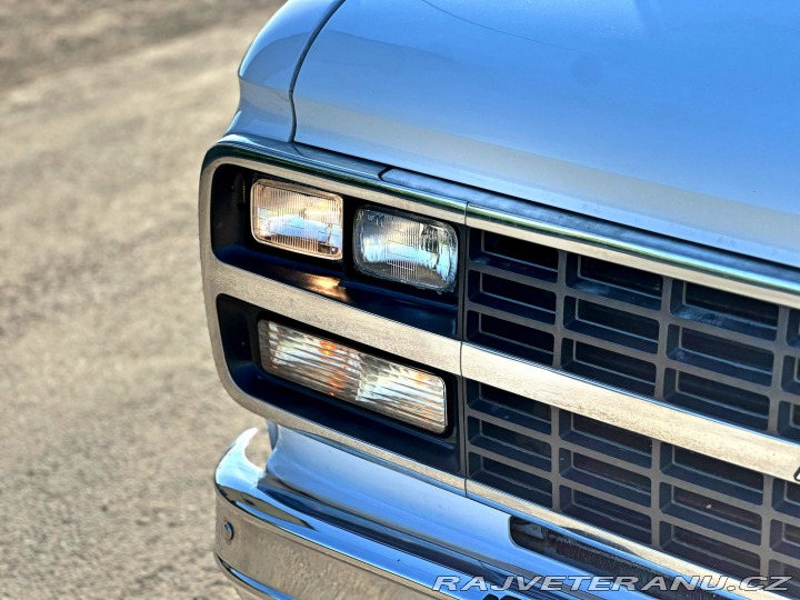 Chevrolet Ostatní modely G30 5.7 V8 | Obytný vůz 1995