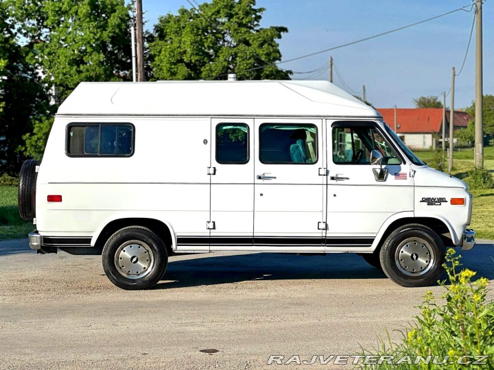 Chevrolet Ostatní modely G30 5.7 V8 Camper 1995
