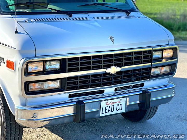 Chevrolet Ostatní modely G30 5.7 V8 Camper 1995