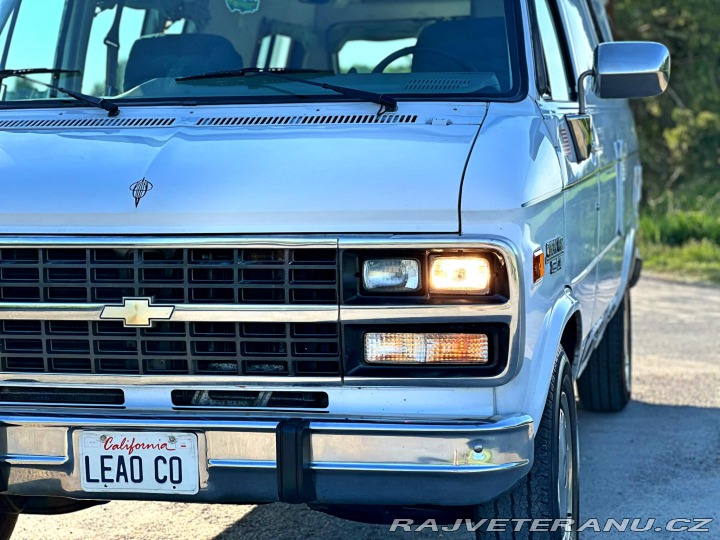 Chevrolet Ostatní modely G30 5.7 V8 Camper 1995