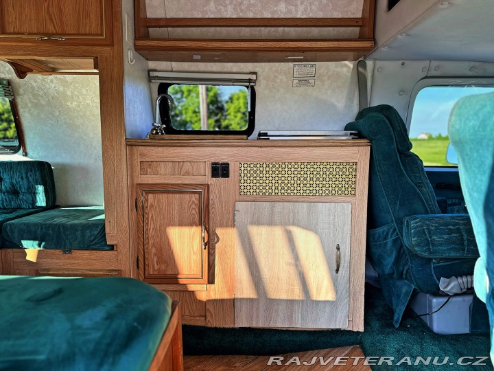 Chevrolet Ostatní modely G30 5.7 V8 Camper 1995