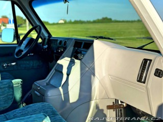 Chevrolet Ostatní modely G30 5.7 V8 Camper 1995