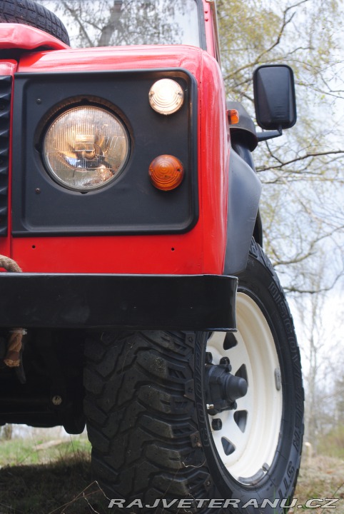 Land Rover Defender 1986