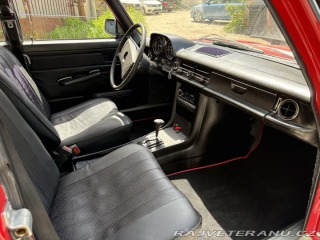 Mercedes-Benz 200 w114 1972