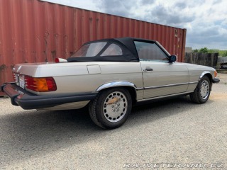 Mercedes-Benz SL 560 1987