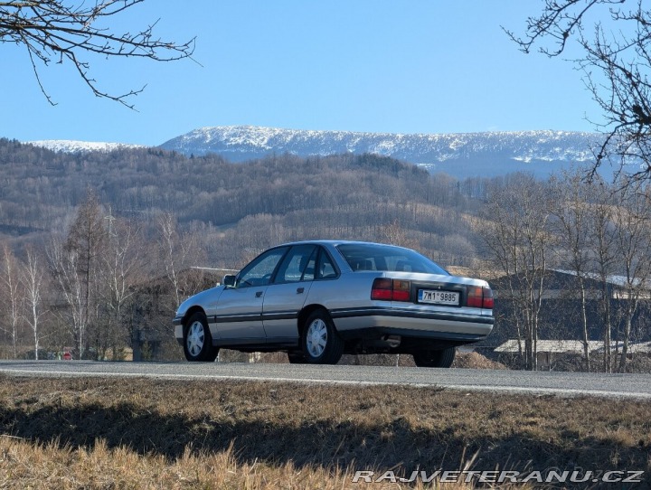 Opel Senator 2,9 Automat 115kW, po r 1987