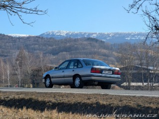 Opel Senator 2,9 Automat 115kW, po r 1987