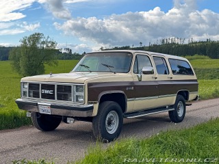 GMC Suburban 3500 V8 5.7 4x4