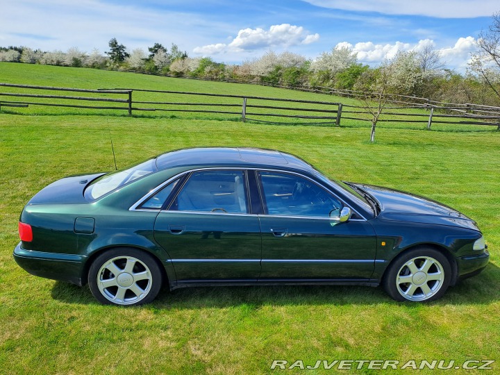 Audi S8 D2 1998
