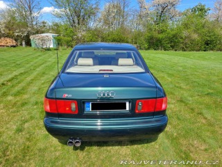 Audi S8 D2 1998