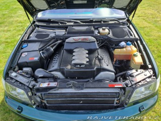 Audi S8 D2 1998