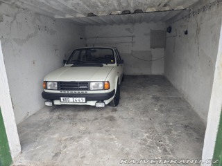 Škoda 125 1989
