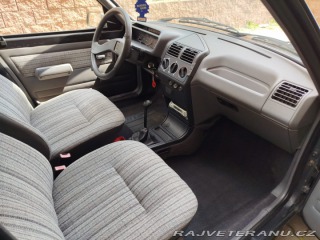 Peugeot 205 1989