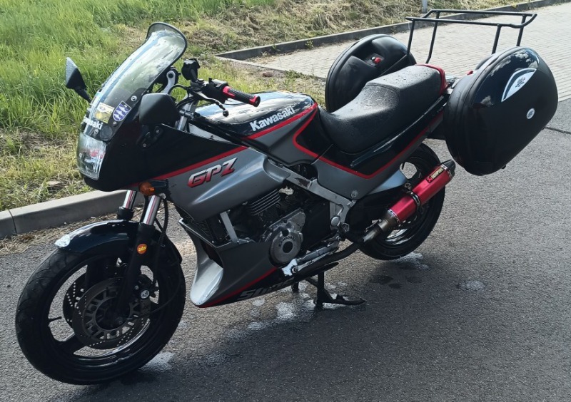 Kawasaki GPZ 500S