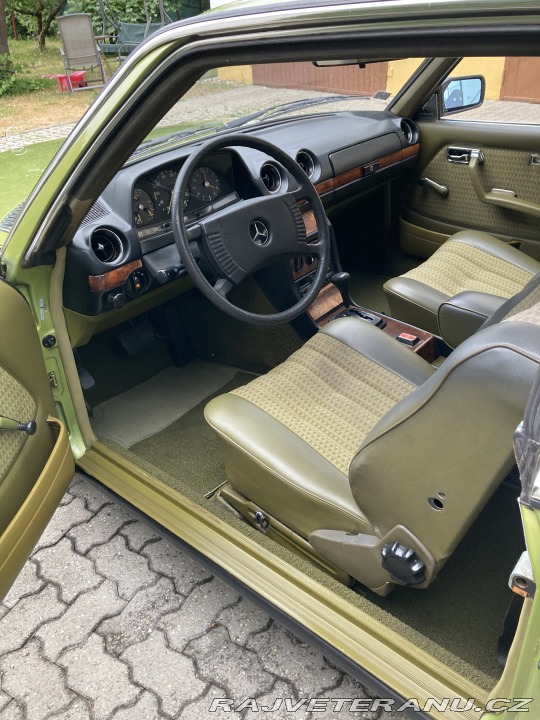 Mercedes-Benz 230 c123 1978