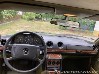 Mercedes-Benz 230 c123 1978