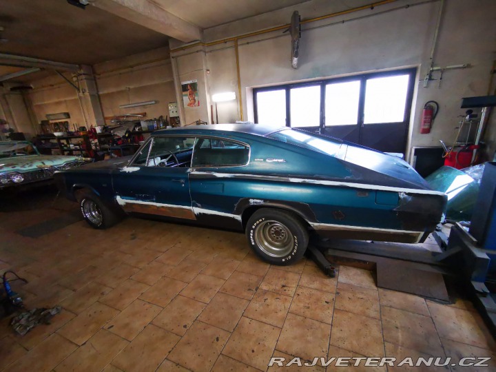 Dodge Charger 6.2 V8 383 cui 330 koní 1966