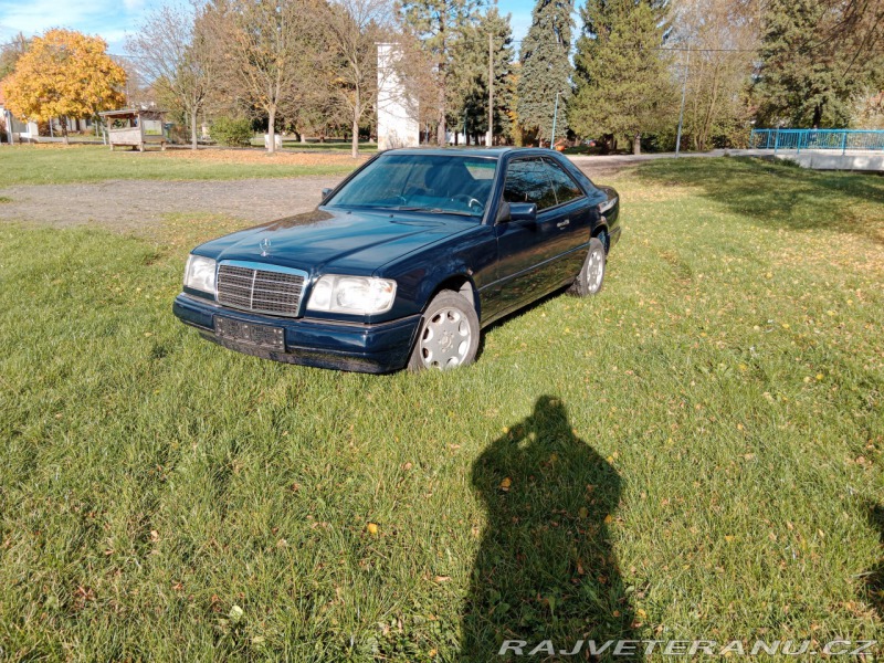 Mercedes-Benz 220 W124 coupé