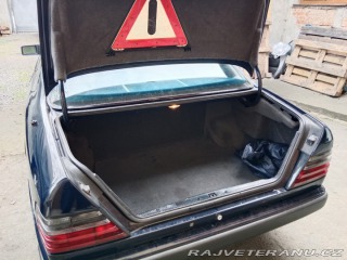 Mercedes-Benz 220 W124 coupé 1995