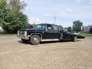Chevrolet C/K C30 Silverado 3+3